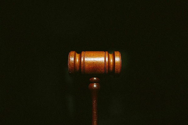 比特币巨鲸突然收手？这可能是我们最该警惕的信号