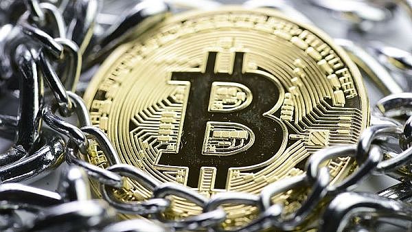 当传统金融遇上区块链：一个关于无缝购买加密货币的精彩故事